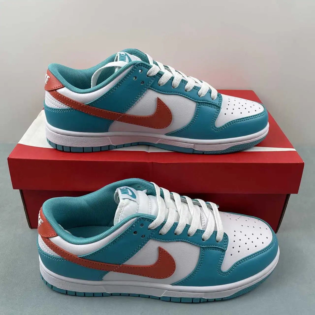 Nike Dunk Low DV0833-102