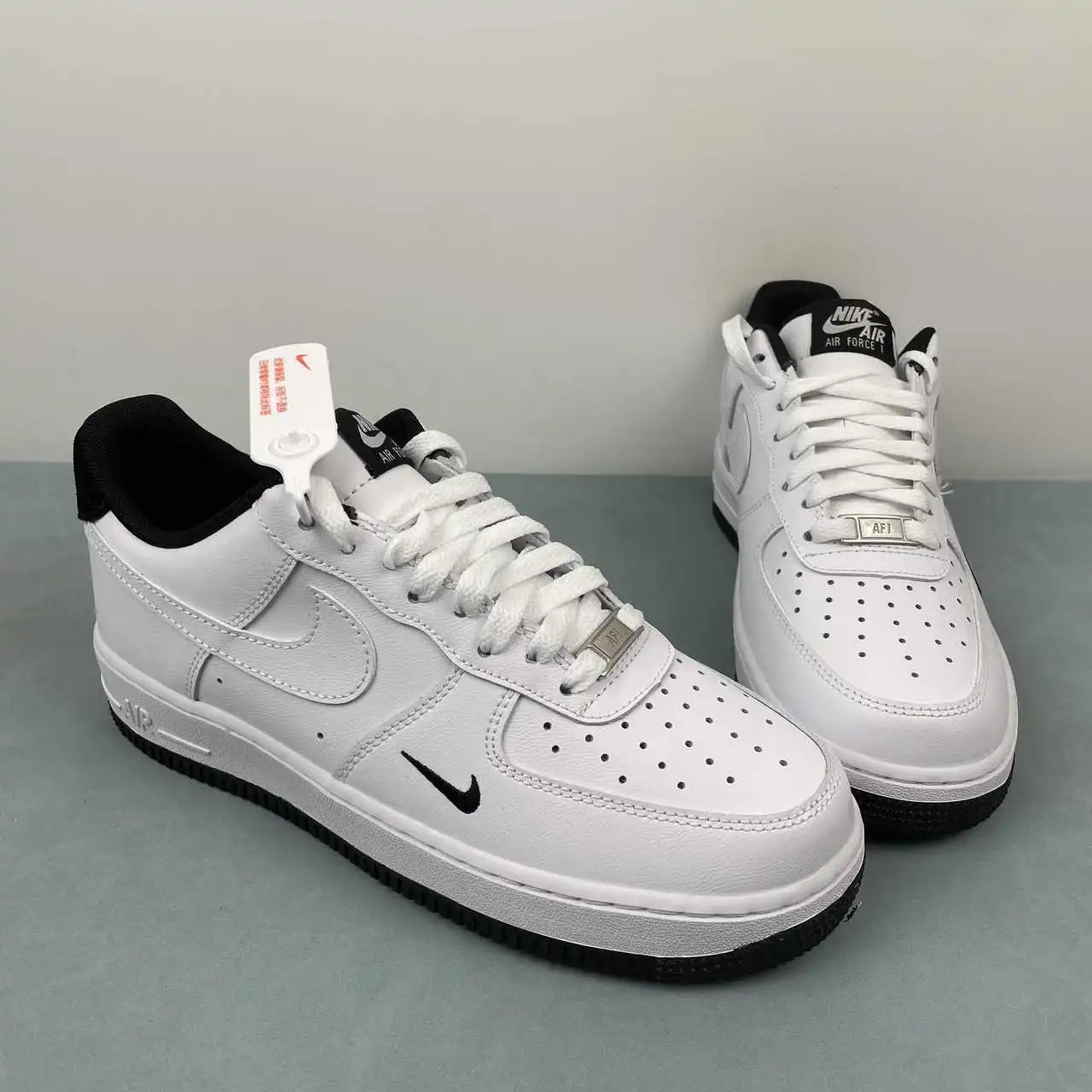 Nike Air Force 1 HM9483-101 thumbnail 2