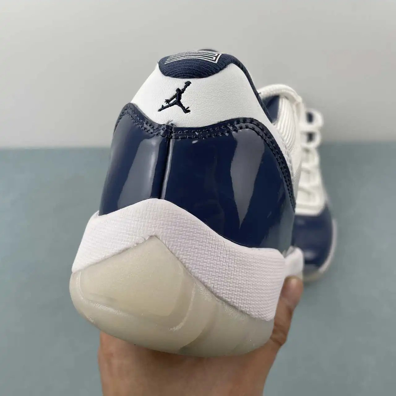 Air Jordan 11 FV5104-104 10