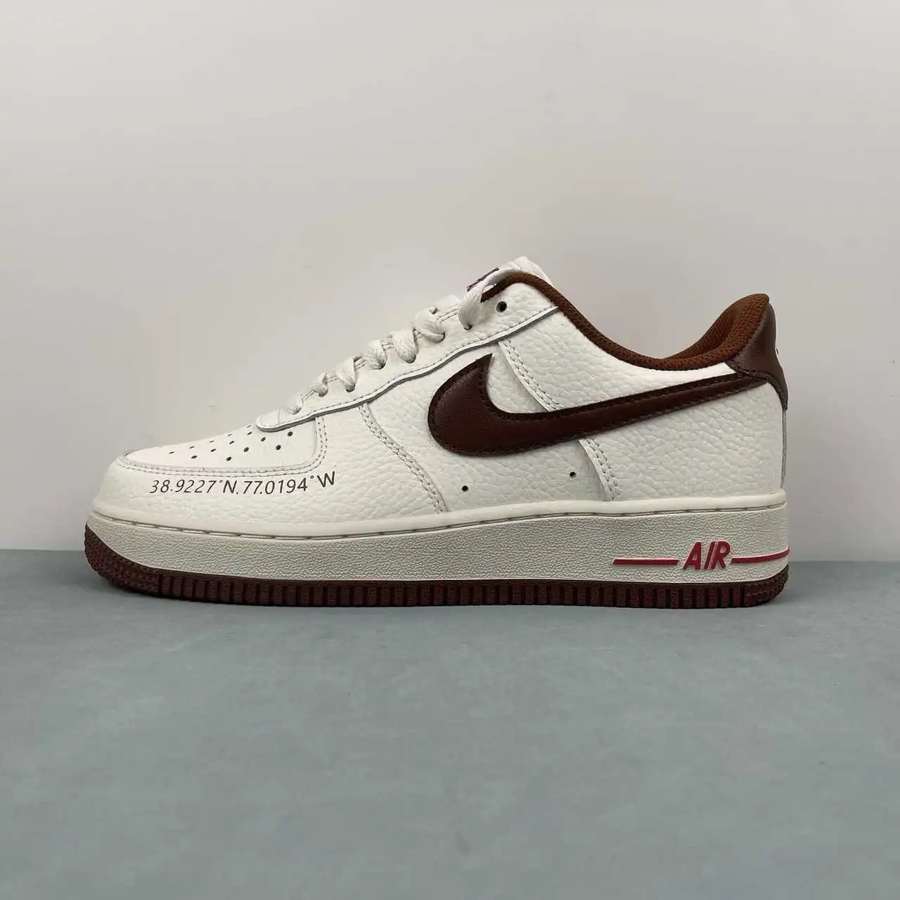 Nike Air Force 1 HQ7027-100 thumbnail 4