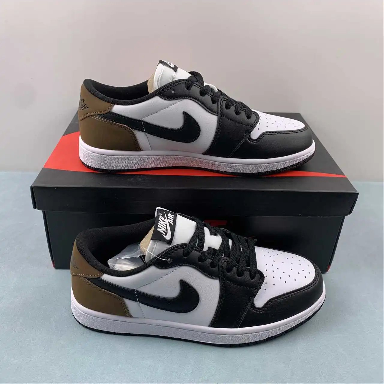 Air Jordan 1 Low CZ0790-102