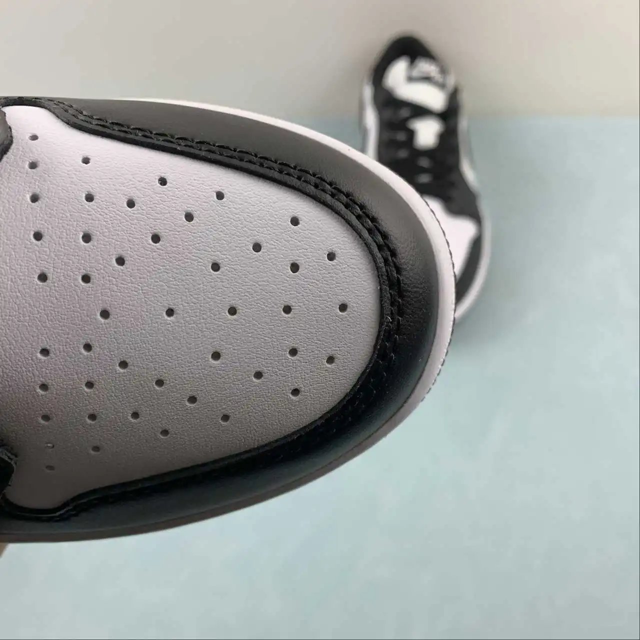 Air Jordan 1 Low CZ0790-102 8