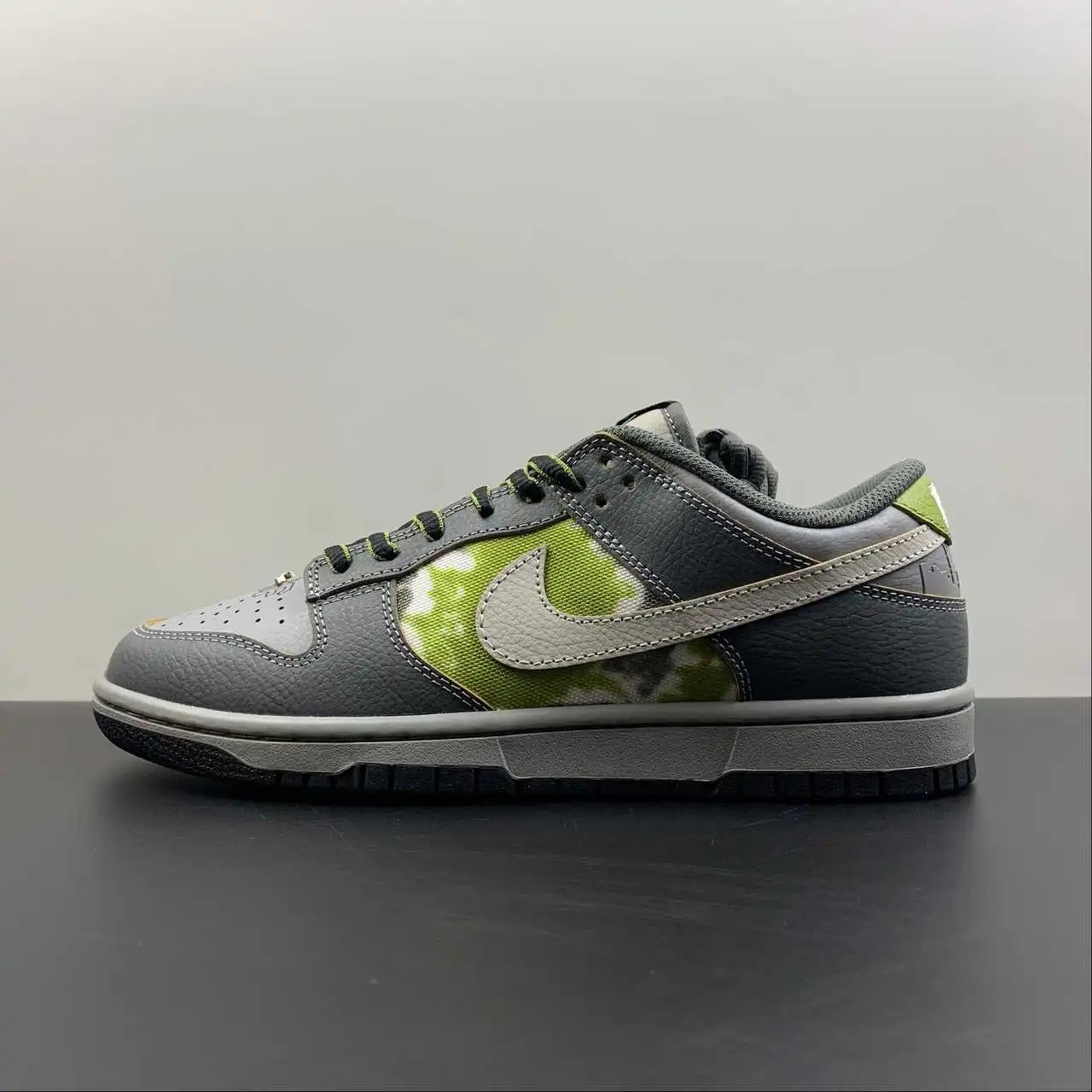 Nike Dunk Low FD8775-002 4