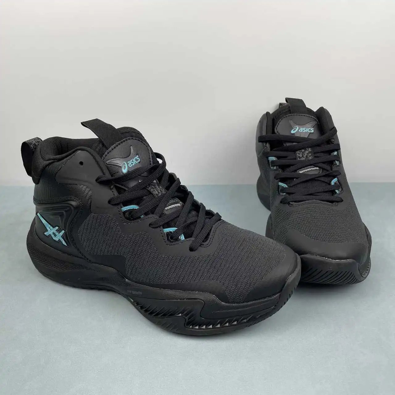 Asics NOVA SURGE 3 1061A048-001 thumbnail 2