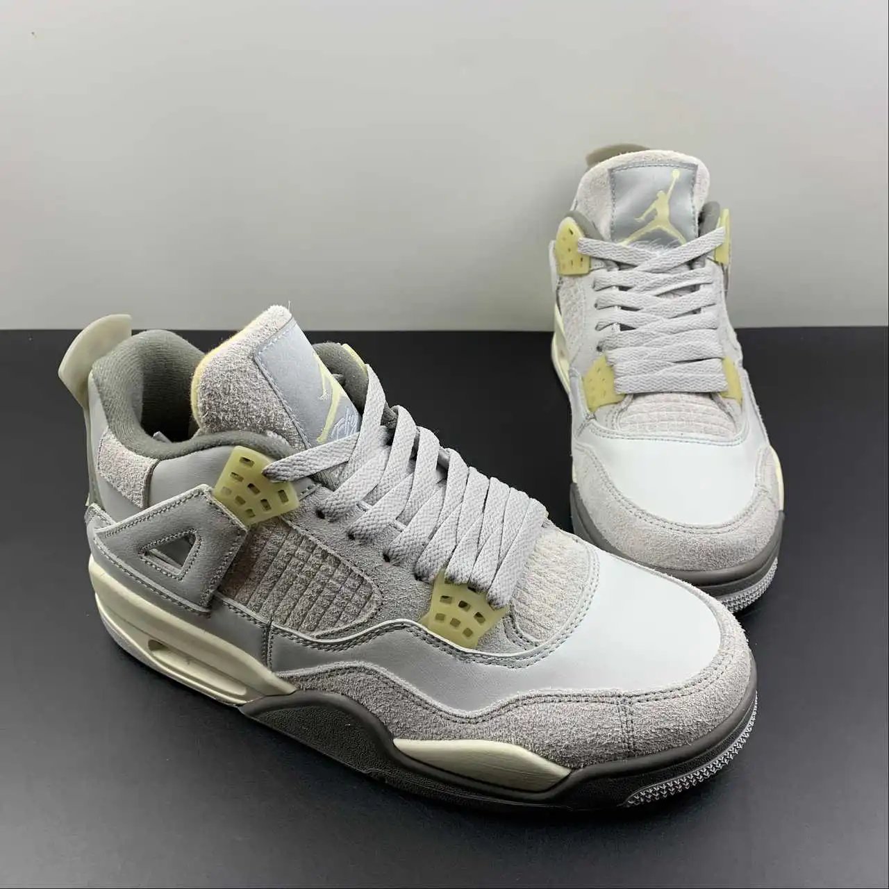 Air Jordan 4 DV3742-021 thumbnail 2