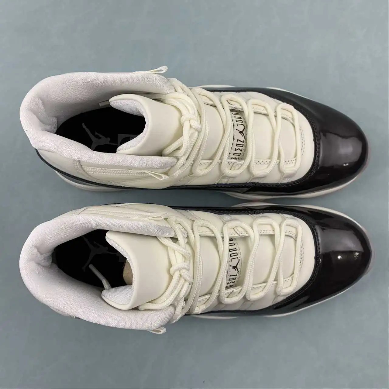 Air Jordan 11 AR0715-101 11