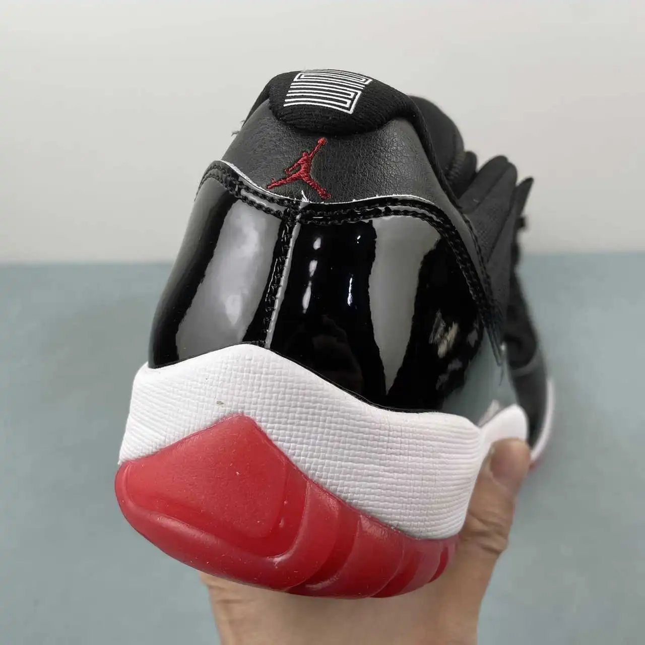 Air Jordan 11 FV5104-006 10