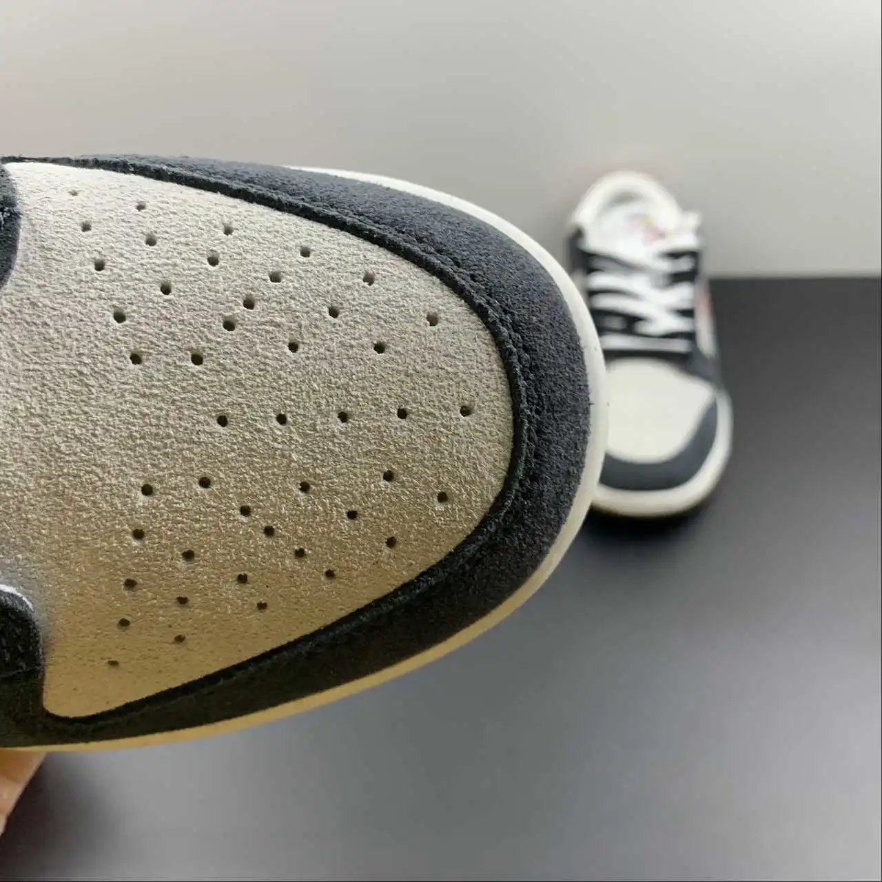 Nike Dunk Low DO9457-105 8