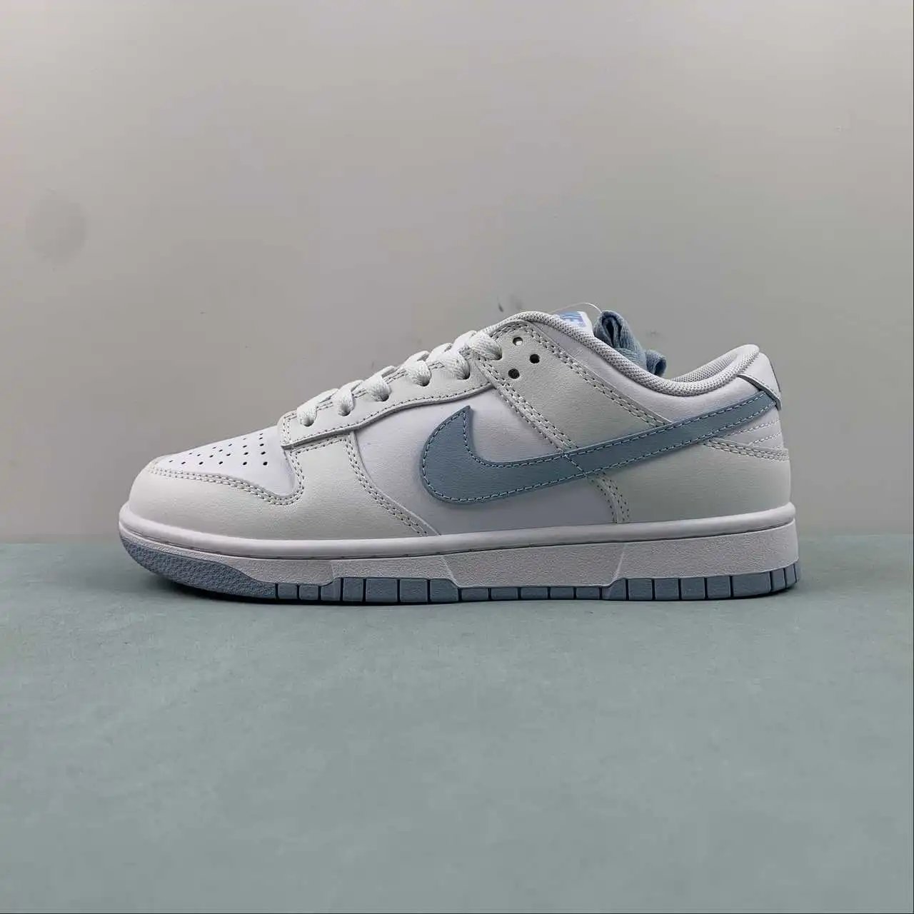 Nike Dunk Low DV0831-109 thumbnail 4