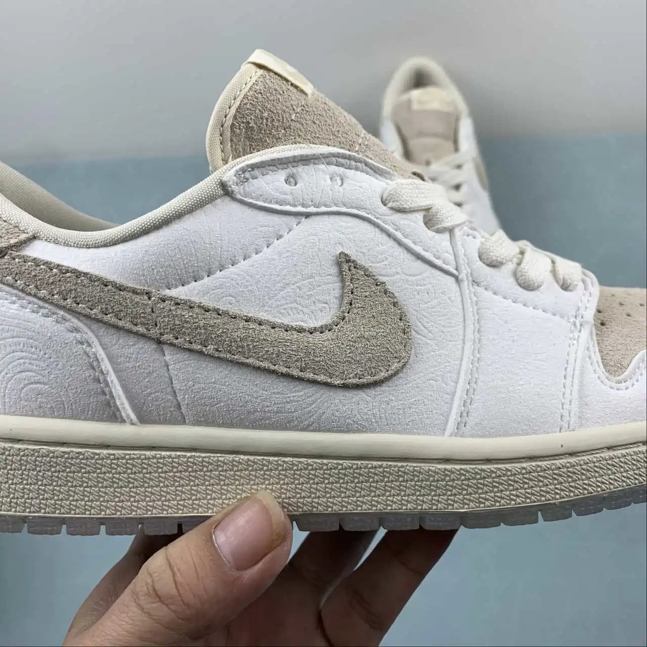 Air Jordan 1 Low FZ0455 9