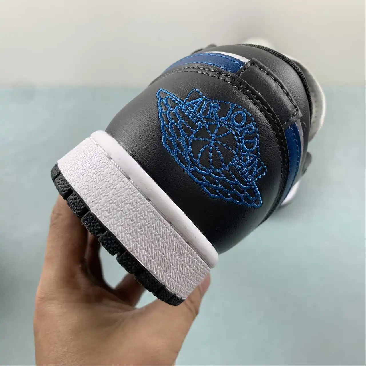 Air Jordan 1 Low DC0774-040 10