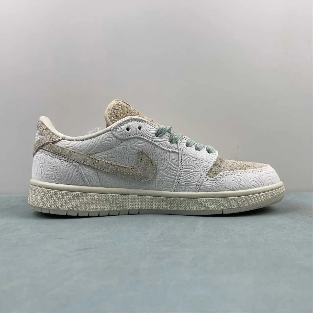 Air Jordan 1 Low FZ0455-200 6