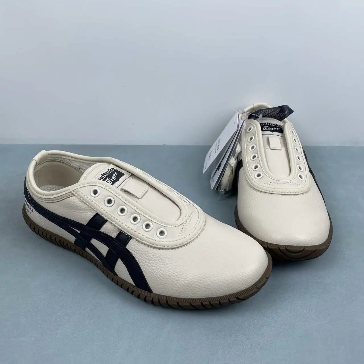 Asics Onitsuka tiger TSUNAHIKI SLIP-ON 1183C529-200 thumbnail 2