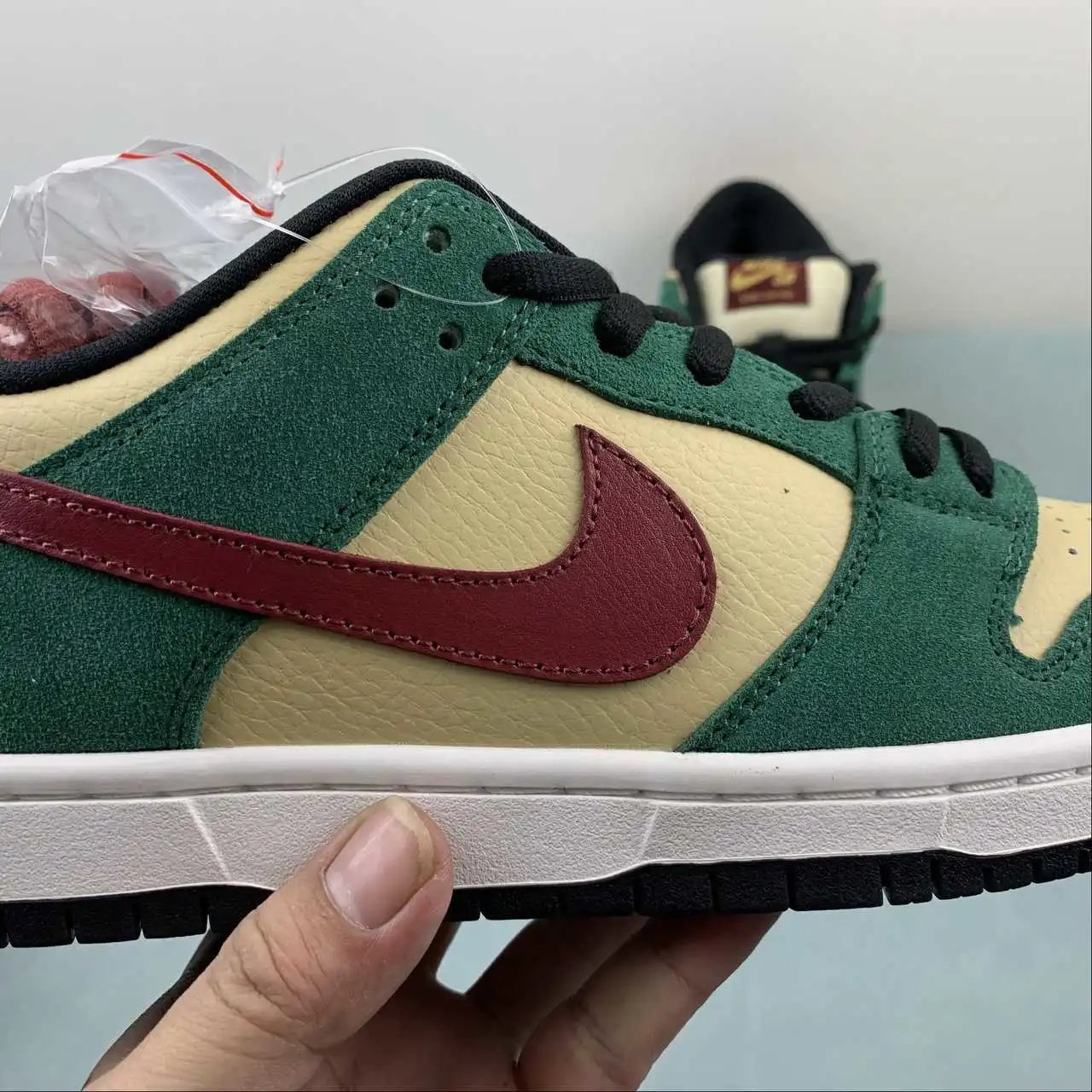 Nike Dunk Low 304292-700 6