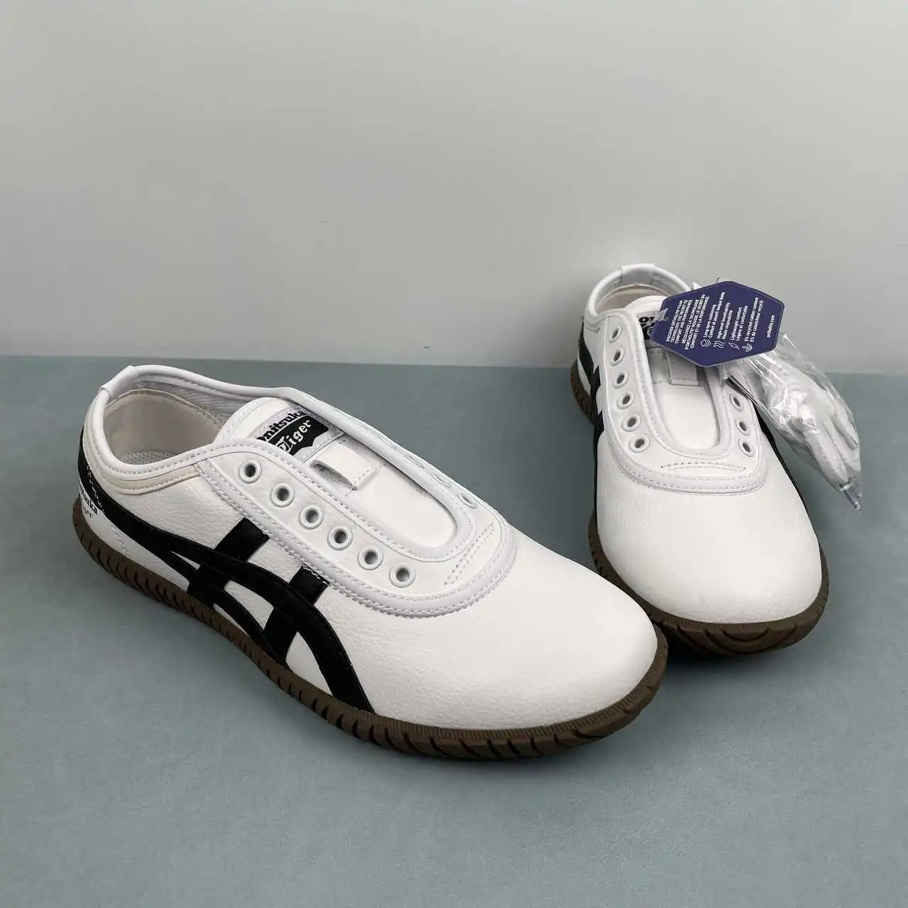 Asics Onitsuka tiger TSUNAHIKI SLIP-ON 1183C529-101 thumbnail 2