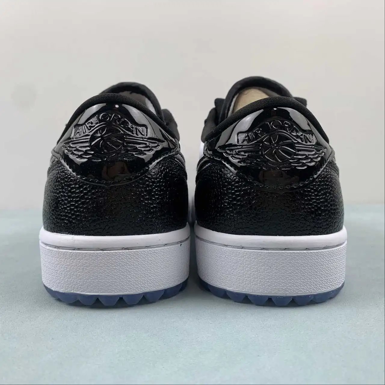 Air Jordan 1 Low FZ4159-100 thumbnail 4