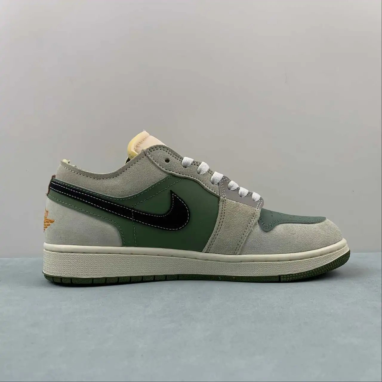 Air Jordan 1 Low FD6819-300 6