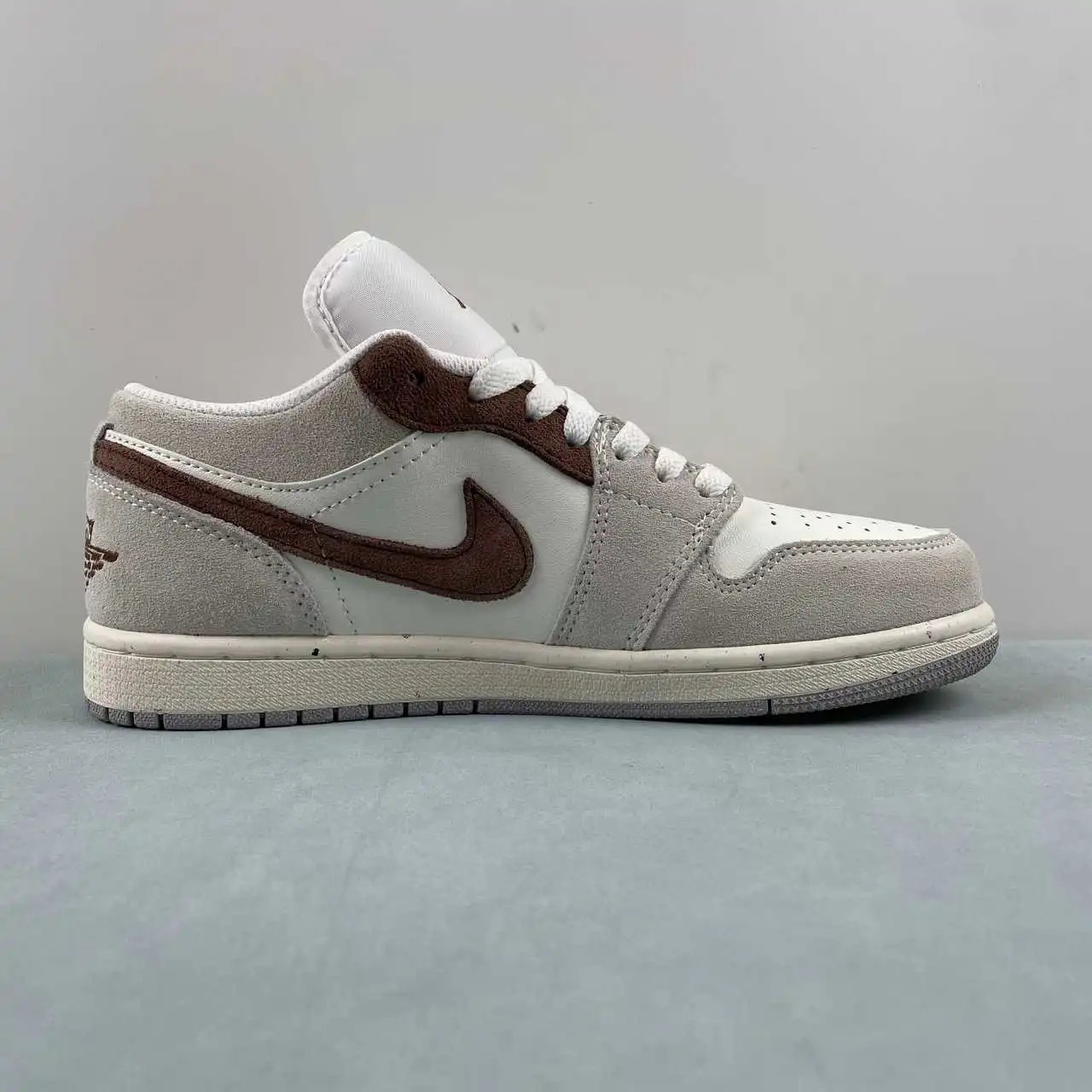 Air Jordan 1 Low HF1567-200 6