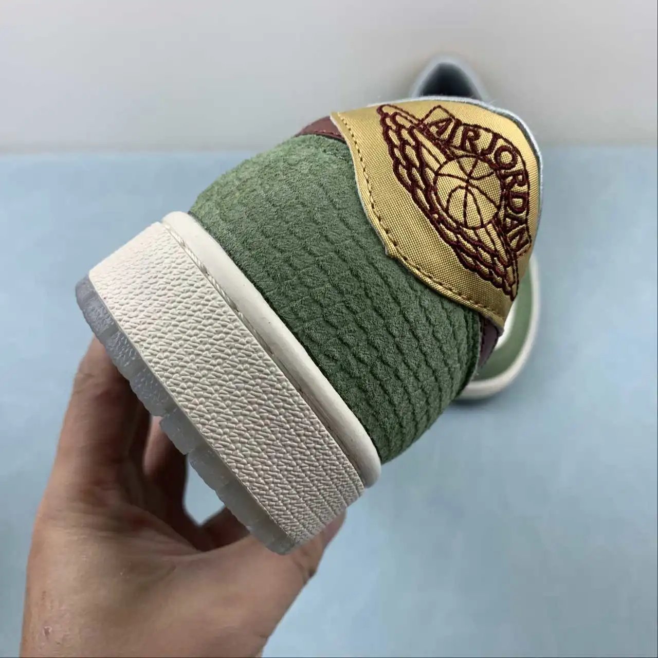 Air Jordan 1 Low FN3727-100 10