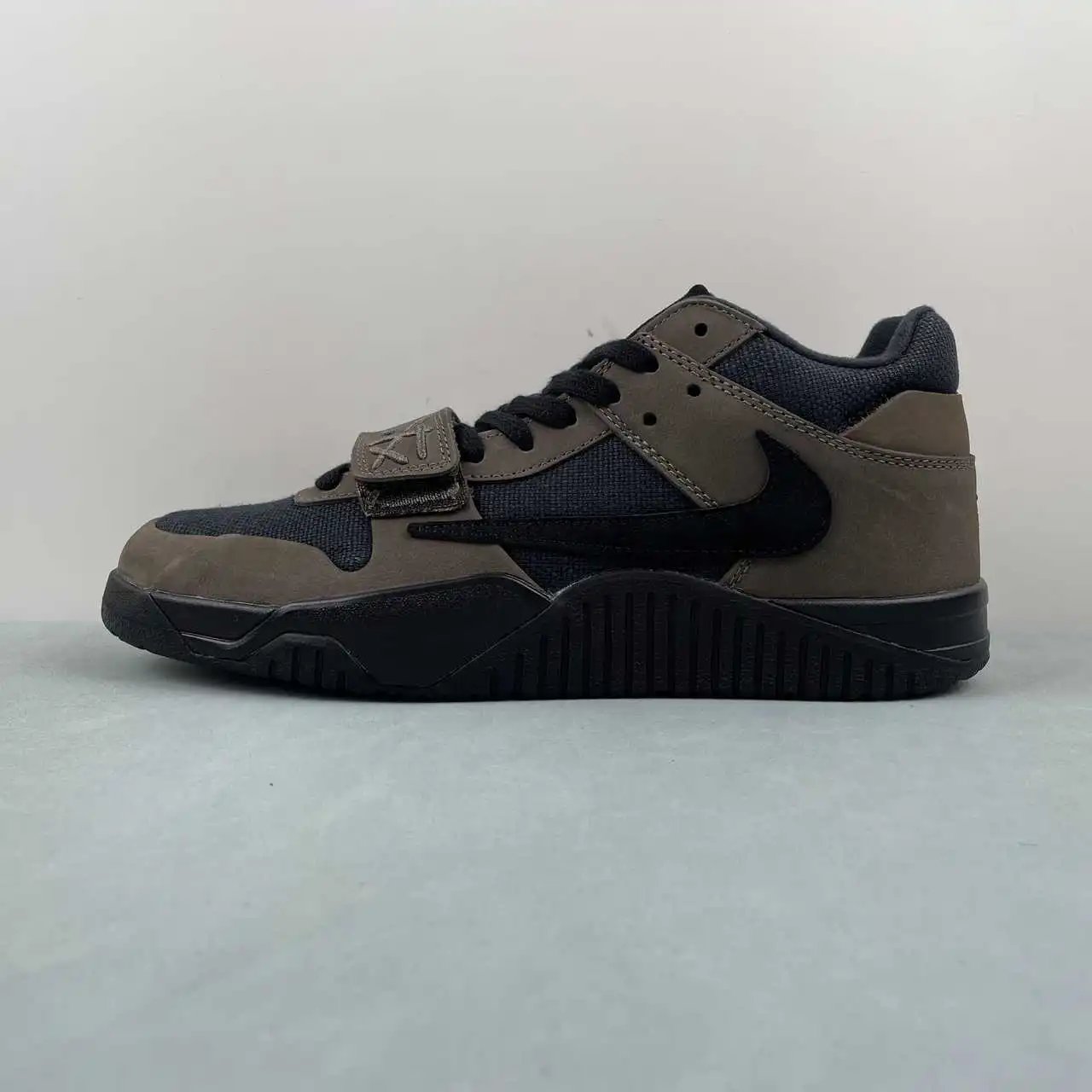 Trav#s Scot# × Jordan Jumpman Jack TR FZ8117-204 5