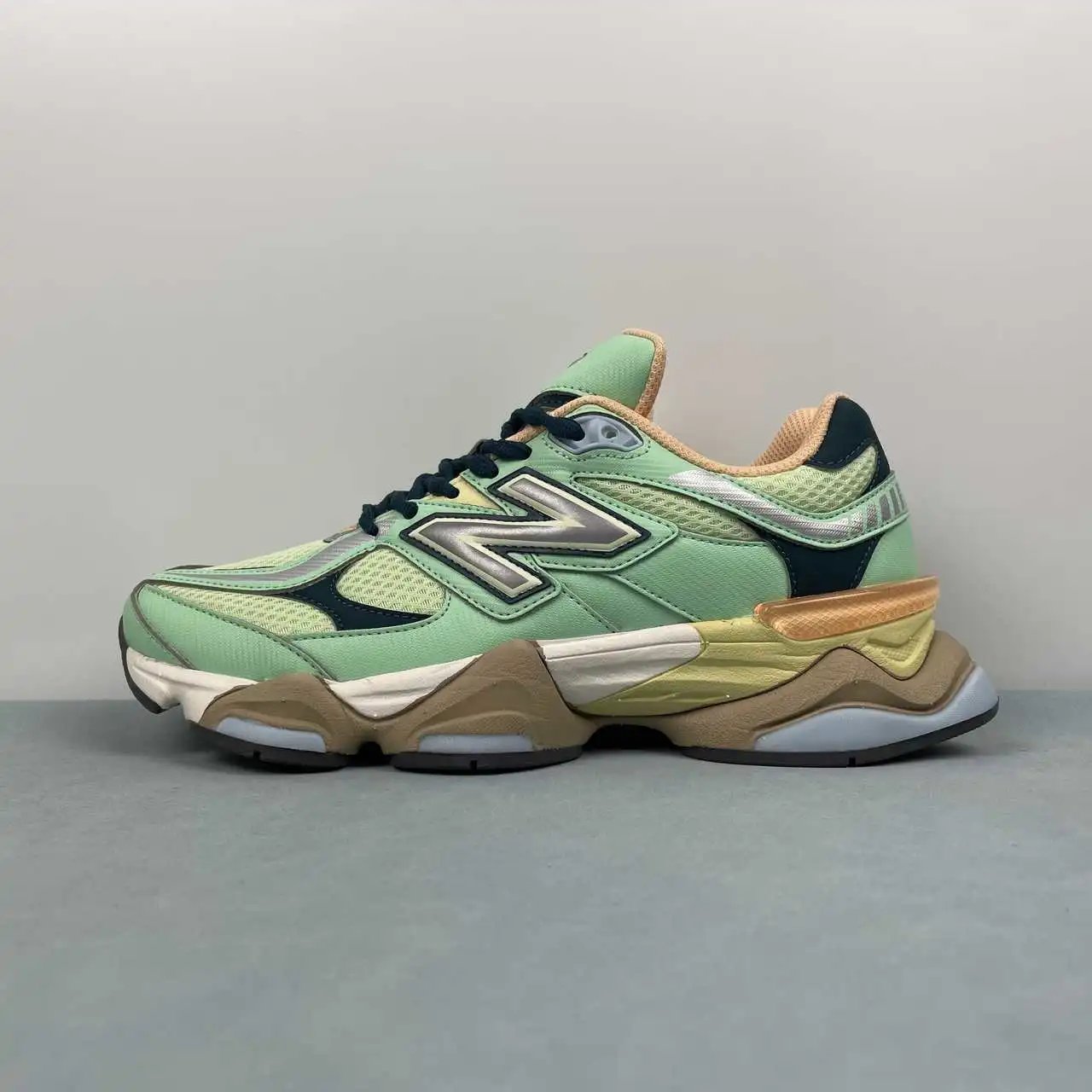 New Balance 9060 U9060TMA thumbnail 4
