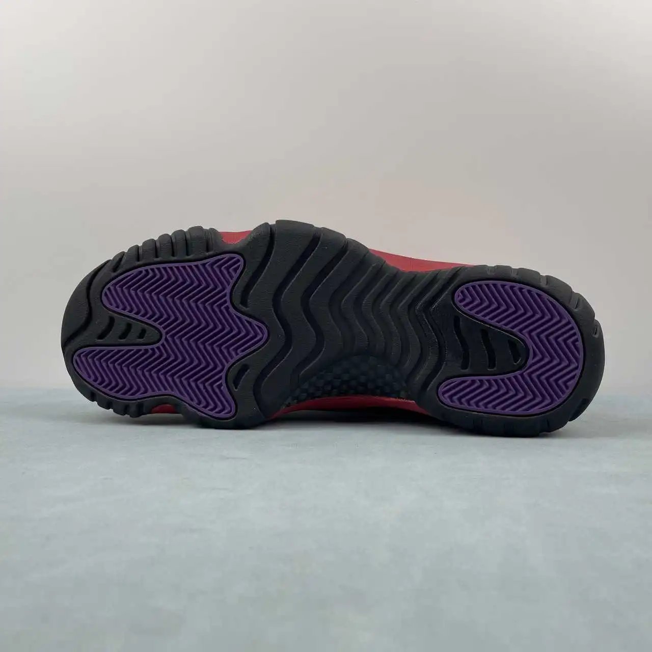 Air Jordan 11 CT8012-600 12