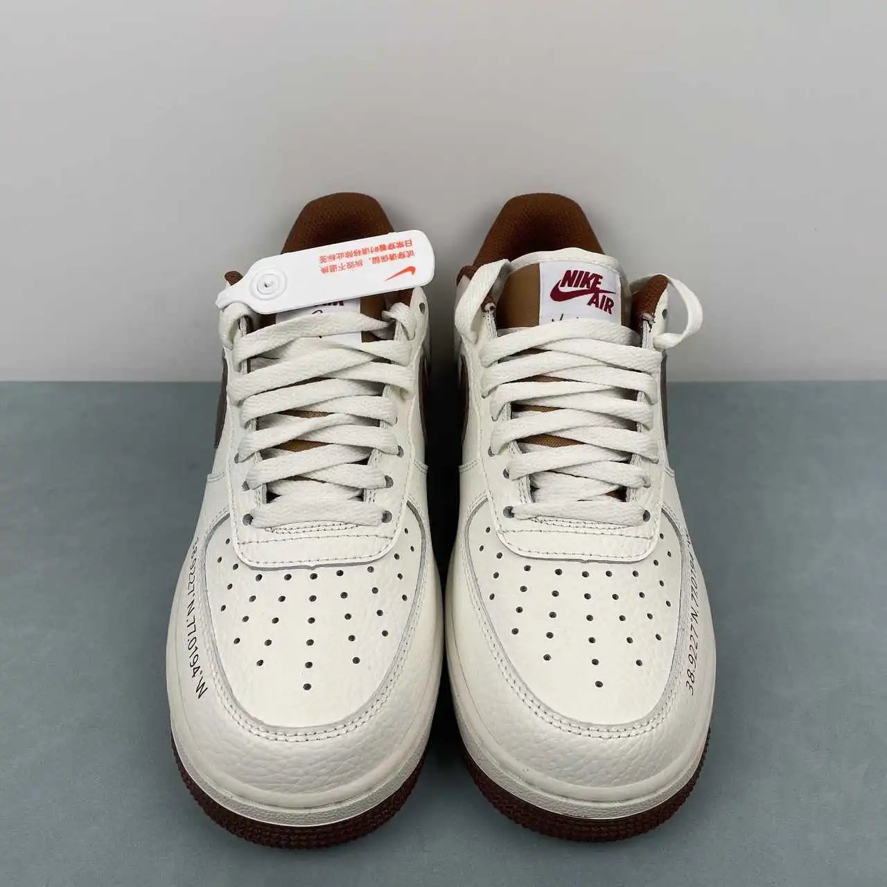 Nike Air Force 1 HQ7027-100 thumbnail 3