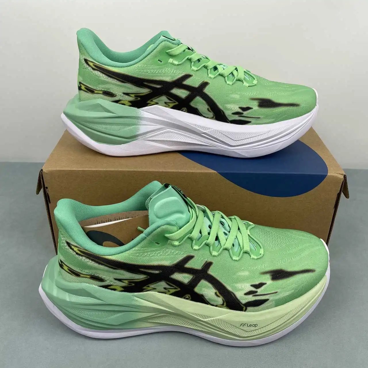 Asics SUPERBLAST 3 103A198-108