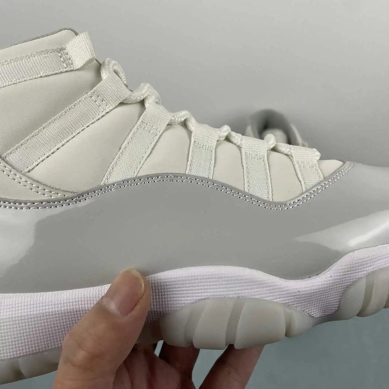 Air Jordan 11 AR0715-110 9