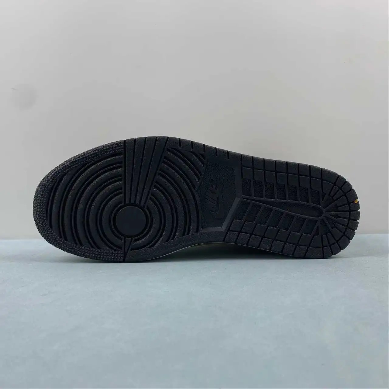 Air Jordan 1 Low DM7866-816 11