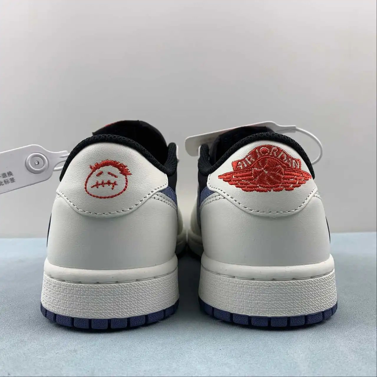 Air Jordan 1 Low DM7866-040 thumbnail 4