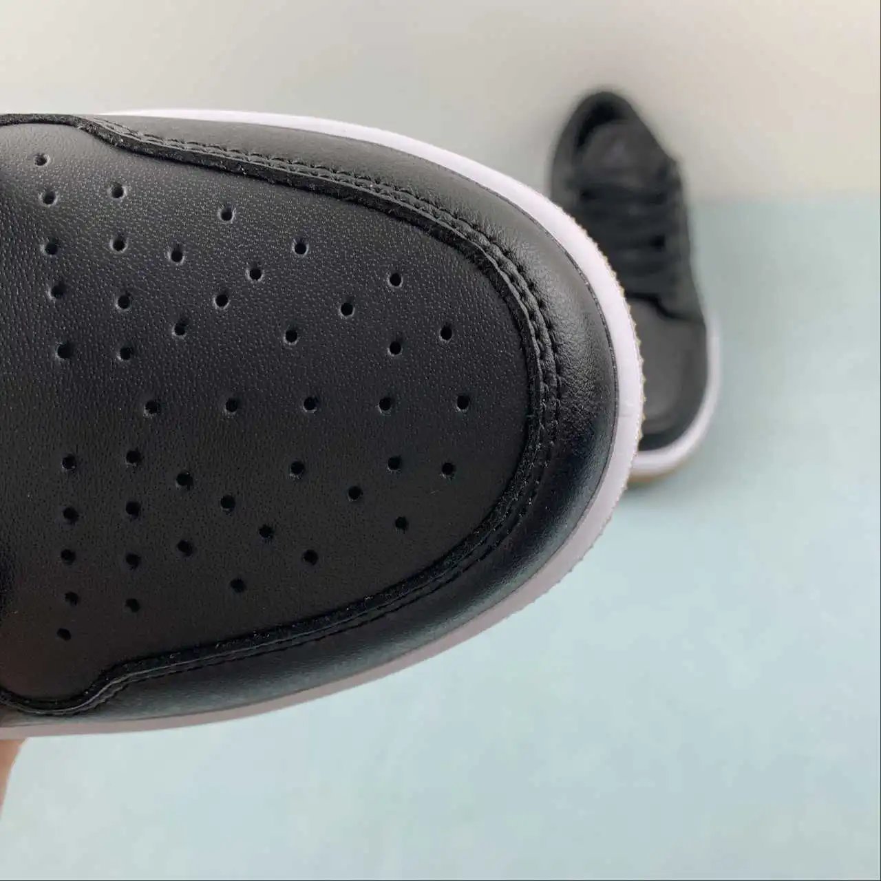 Air Jordan 1 Low DD9315-005 8