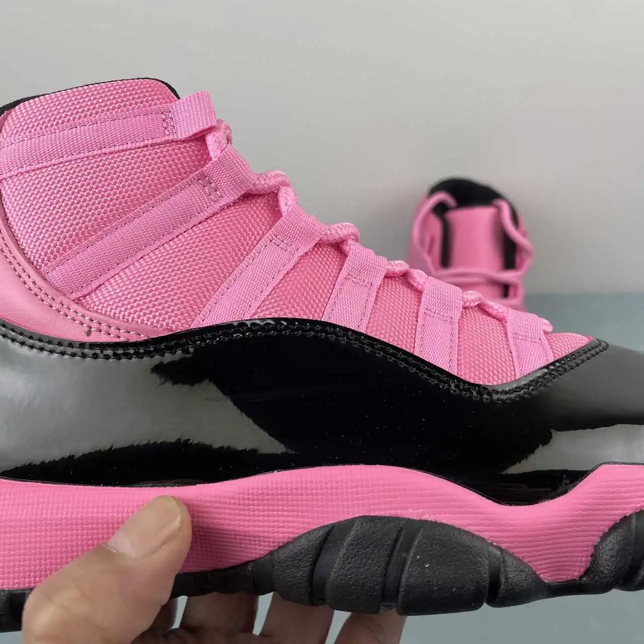 Air Jordan 11 CT8012-500 9