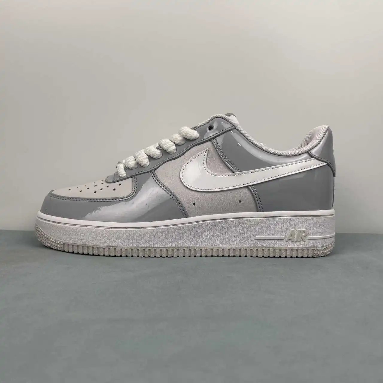 Nike Air Force 1 HV9405-001 thumbnail 4