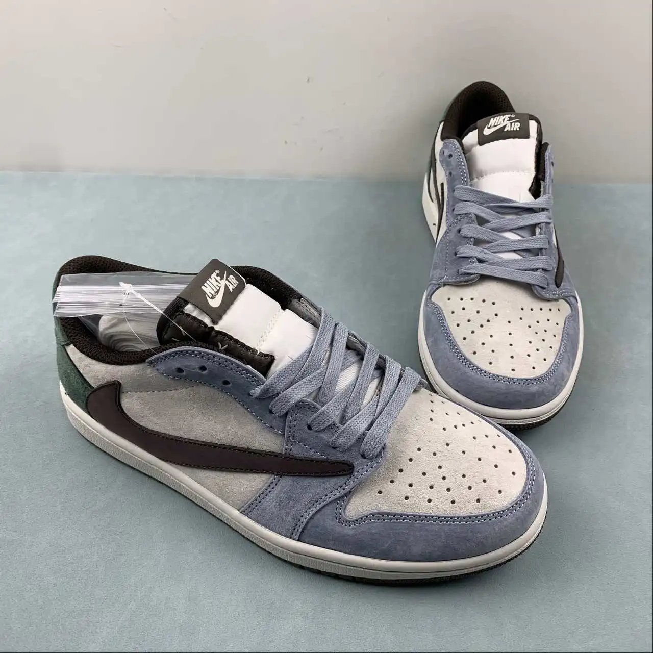 Air Jordan 1 Low DM7866-820 thumbnail 2