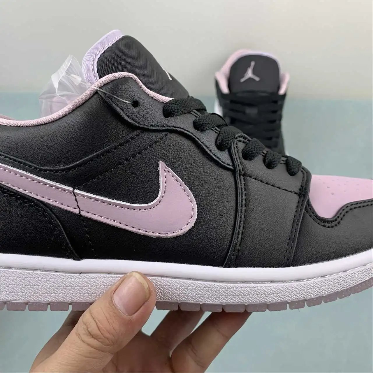 Air Jordan 1 Low DV1309-051 9