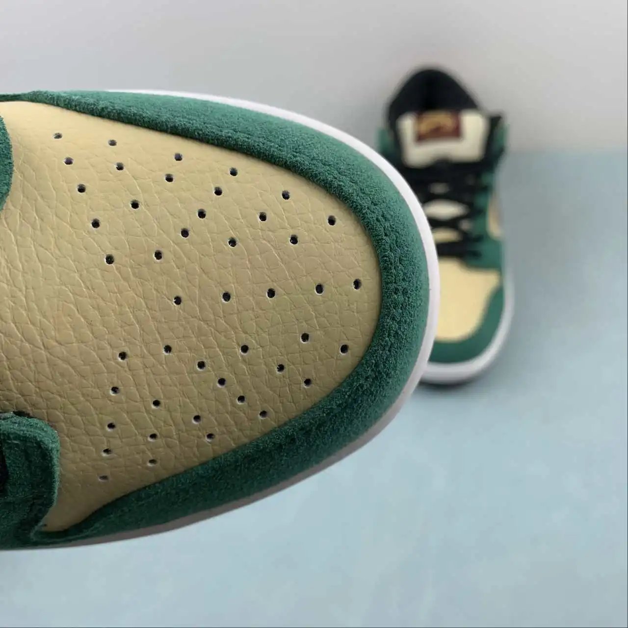 Nike Dunk Low 304292-700 8