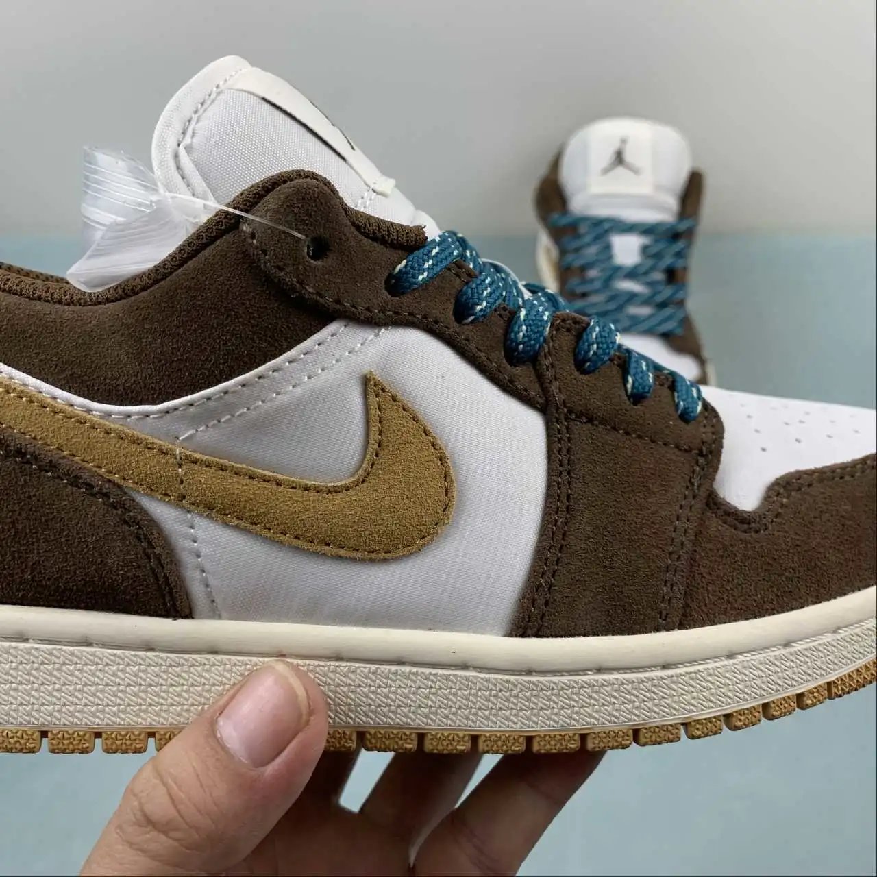 Air Jordan 1 Low FB2216-200 9