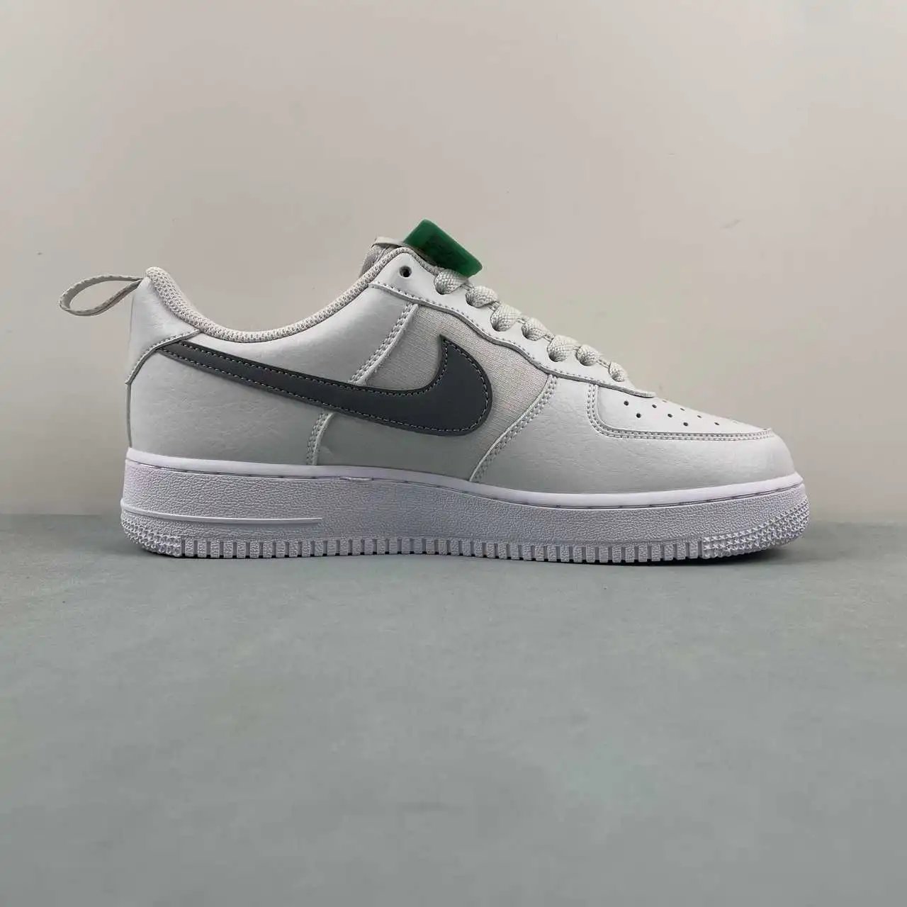 Nike Air Force 1 HF3836-001 thumbnail 4