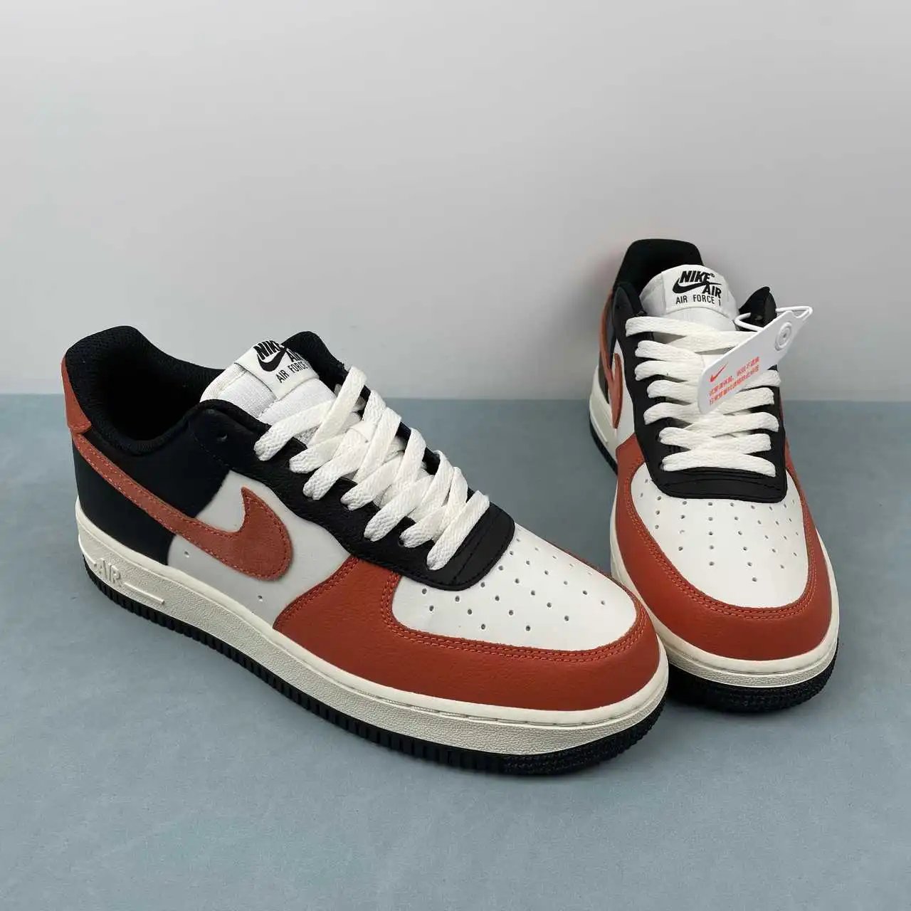Nike Air Force 1 HQ4987-010 thumbnail 2
