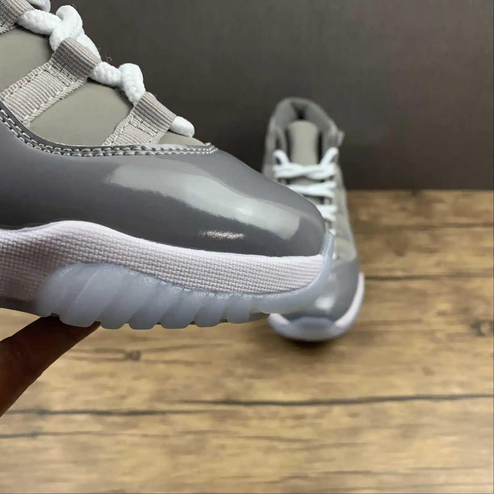 Air Jordan 11 CT8012-005 7