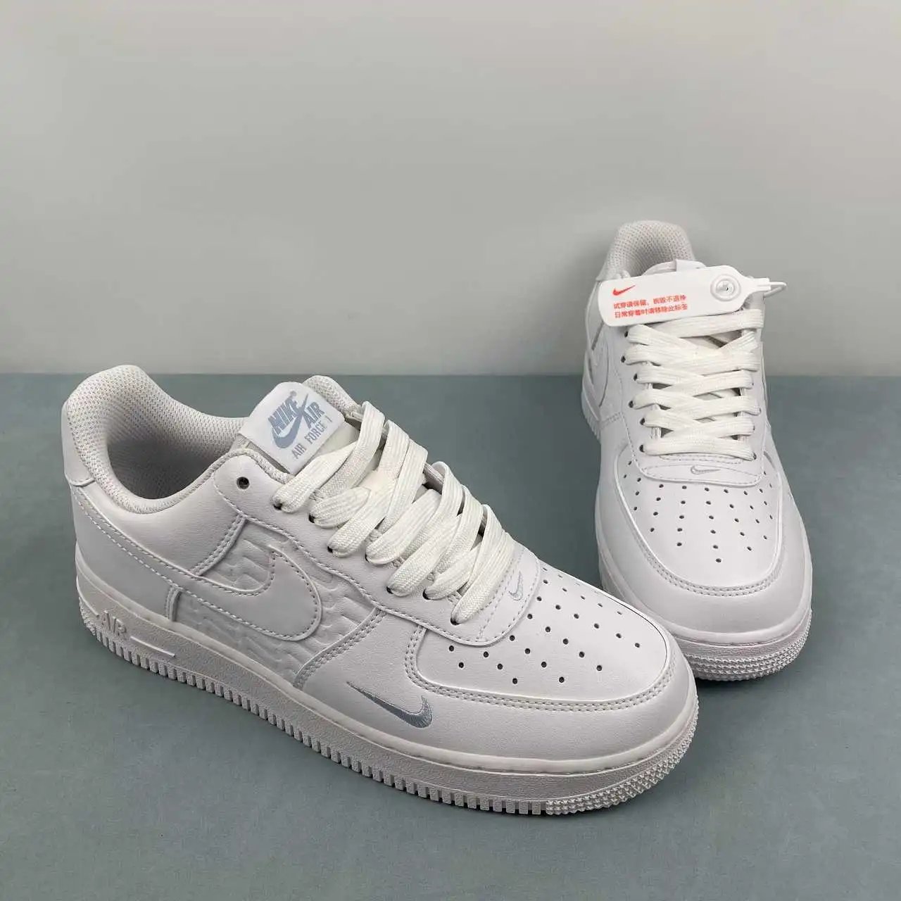 Nike Air Force 1 IH4475-100 thumbnail 2
