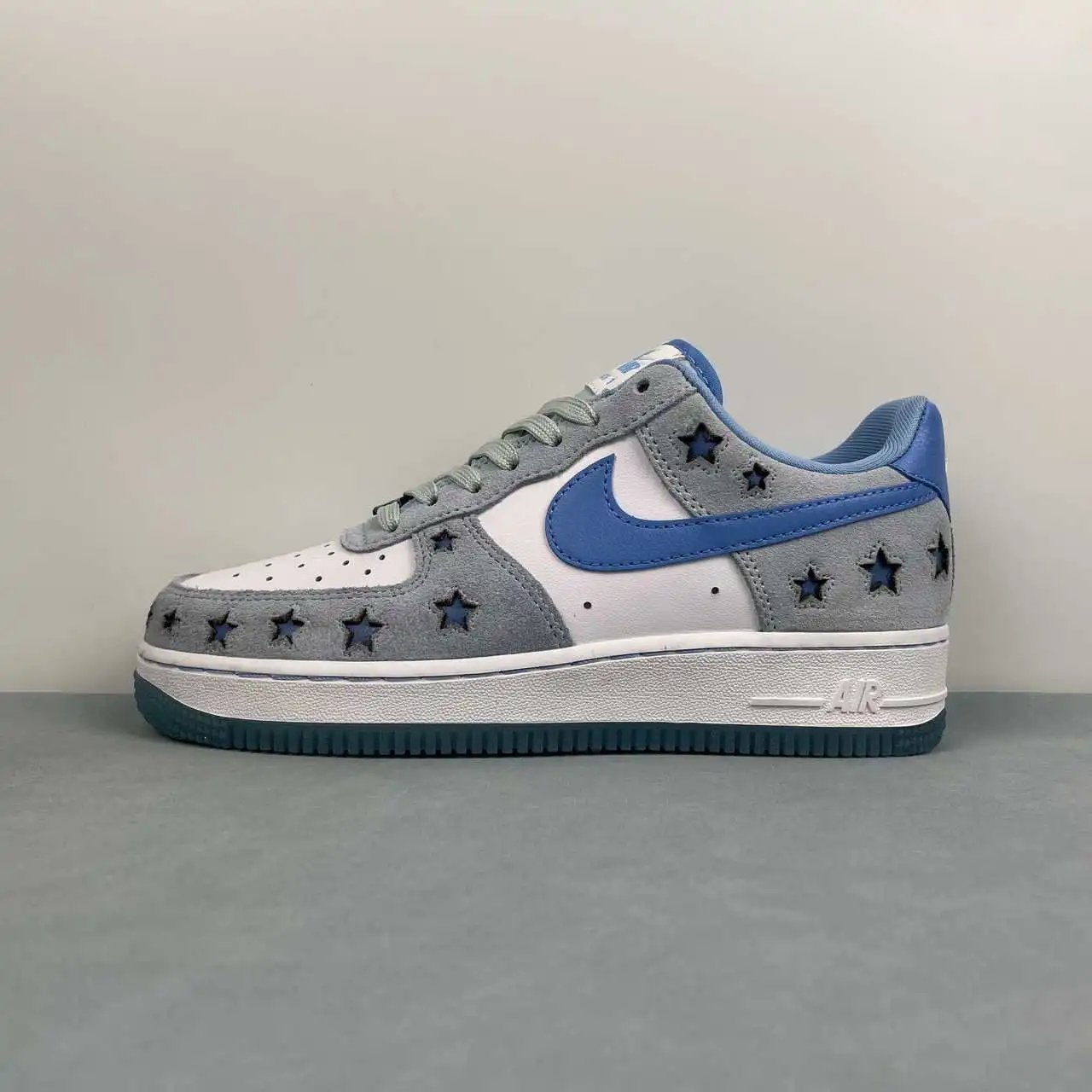 Nike Air Force 1 HQ8051-400 thumbnail 4