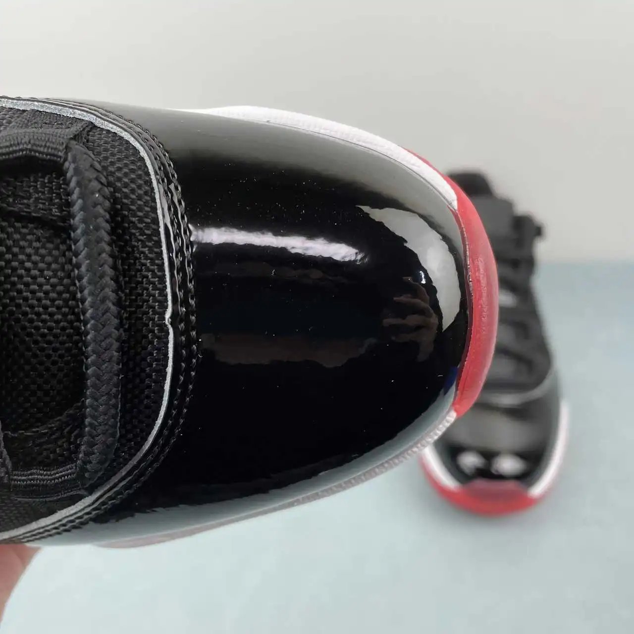 Air Jordan 11 FV5104-006 7