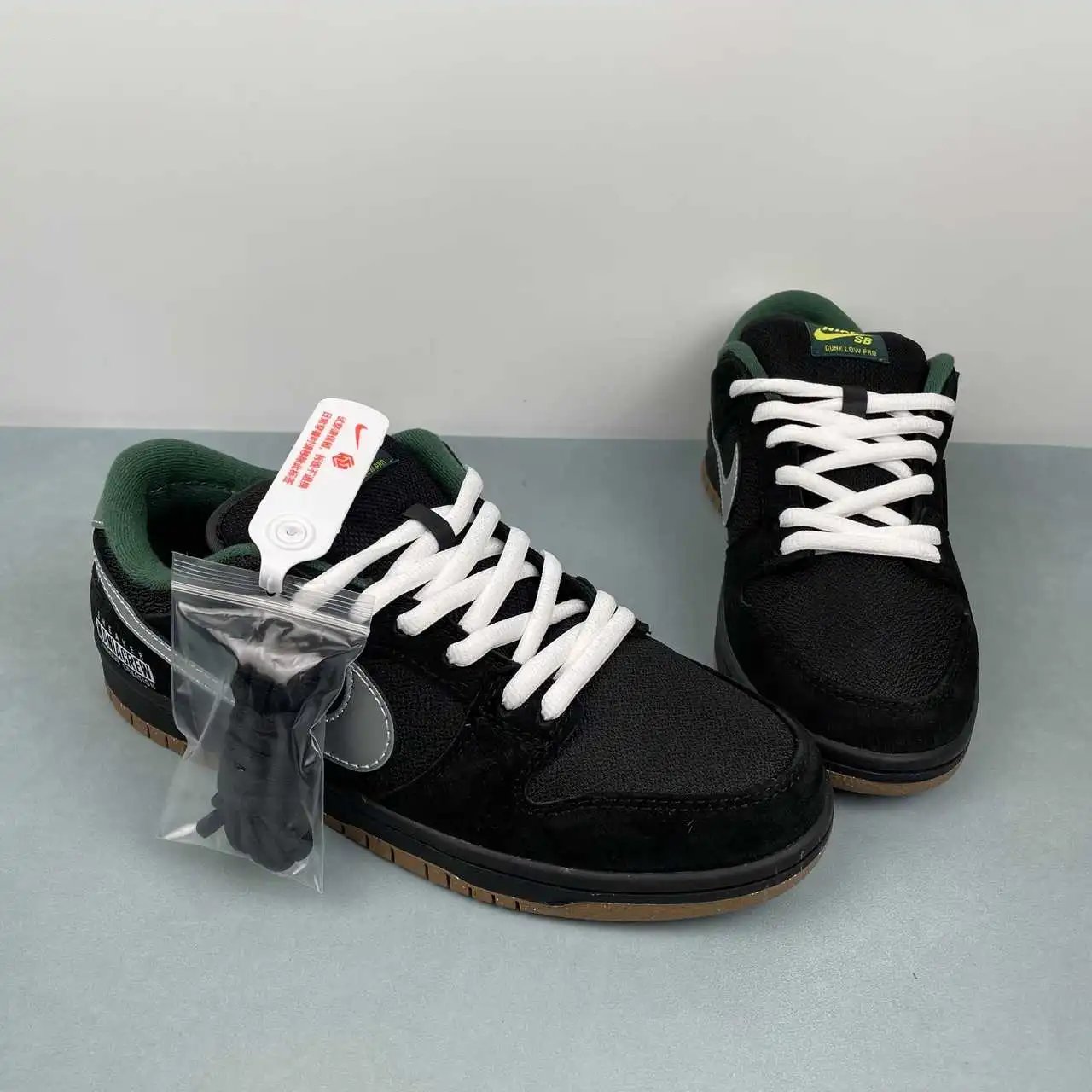Nike Dunk Low Black Green Silver Color-Blocked – FQ7585-200 thumbnail 2