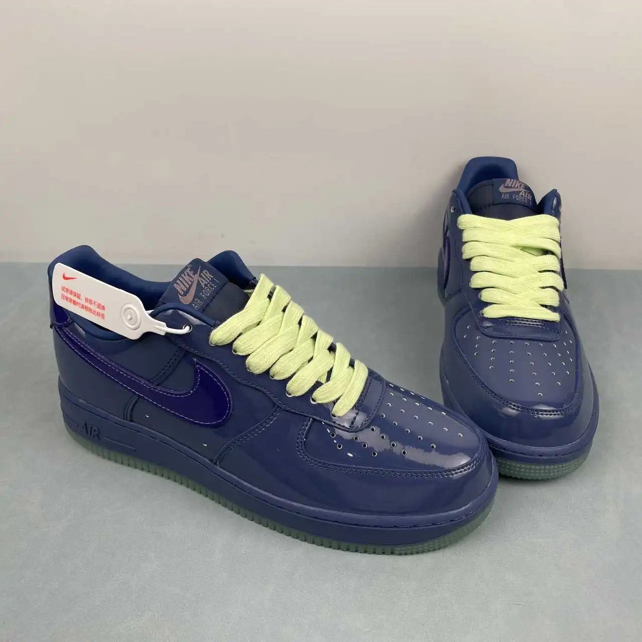 Nike Air Force 1 IO4489-400 thumbnail 2