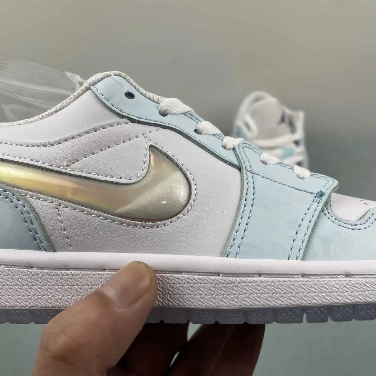 Air Jordan 1 Low HJ3481-491 9