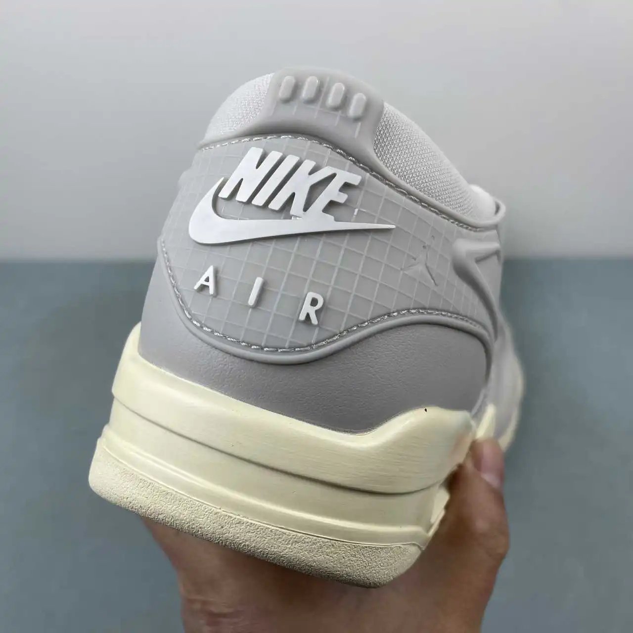Air Jordan 4 FQ7940-001 9