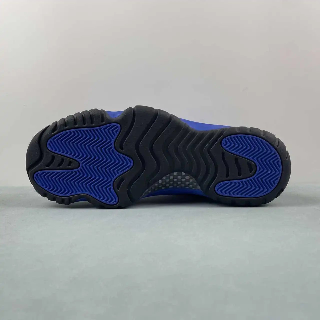 Air Jordan 11 CT8012-400 12