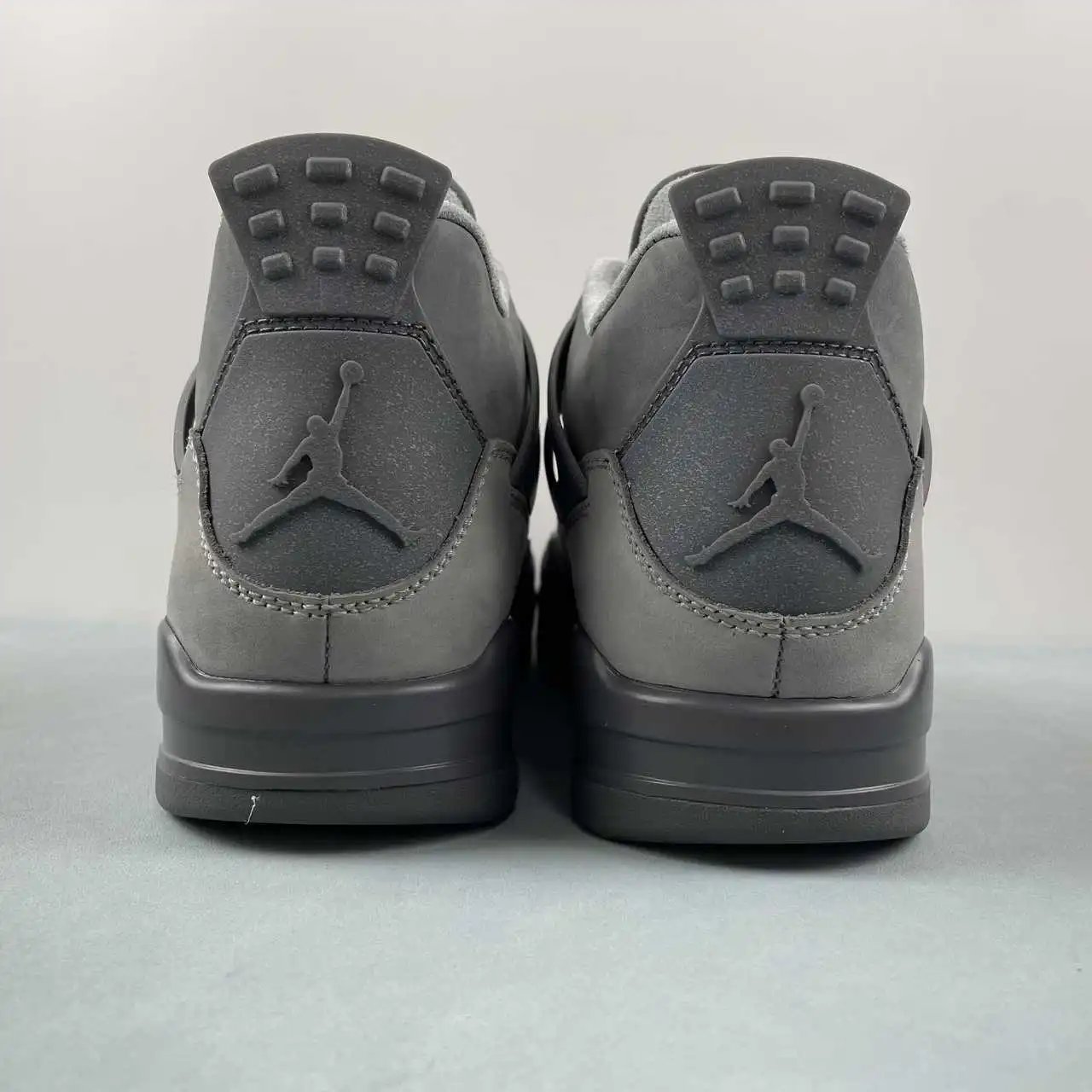 Air Jordan 4 FQ7928-001 thumbnail 3